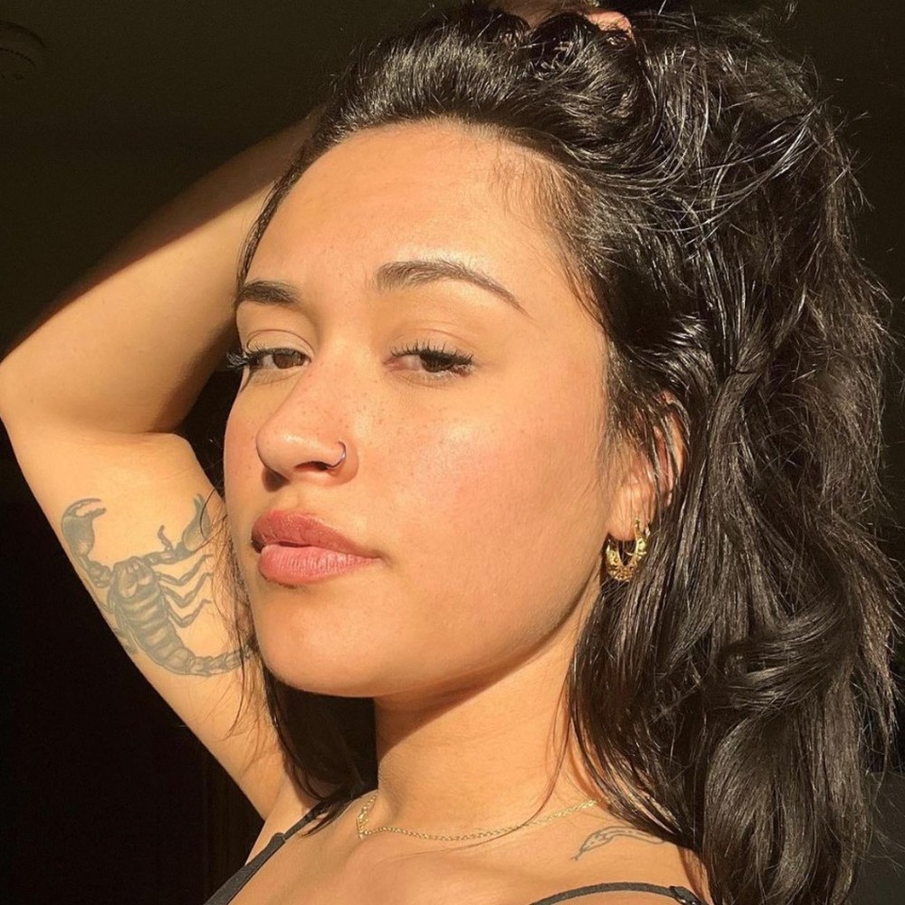 Meet your Posher, Delainie